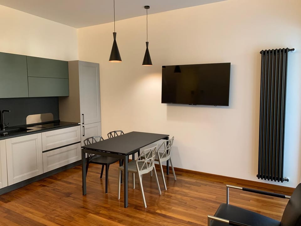 TV and multimedia, Kitchen or kitchenette, Dining area