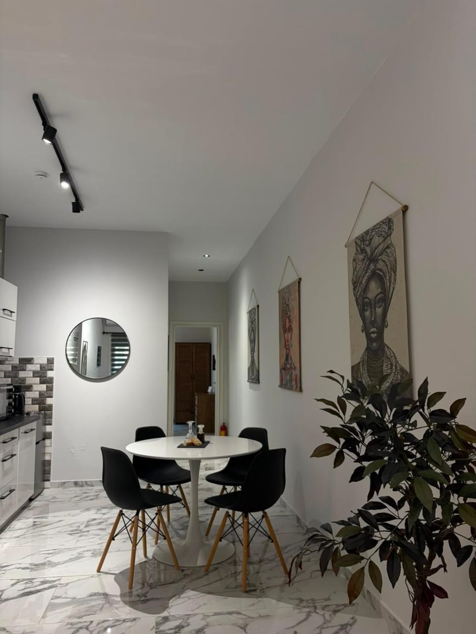 Living room, Dining area, kitchen