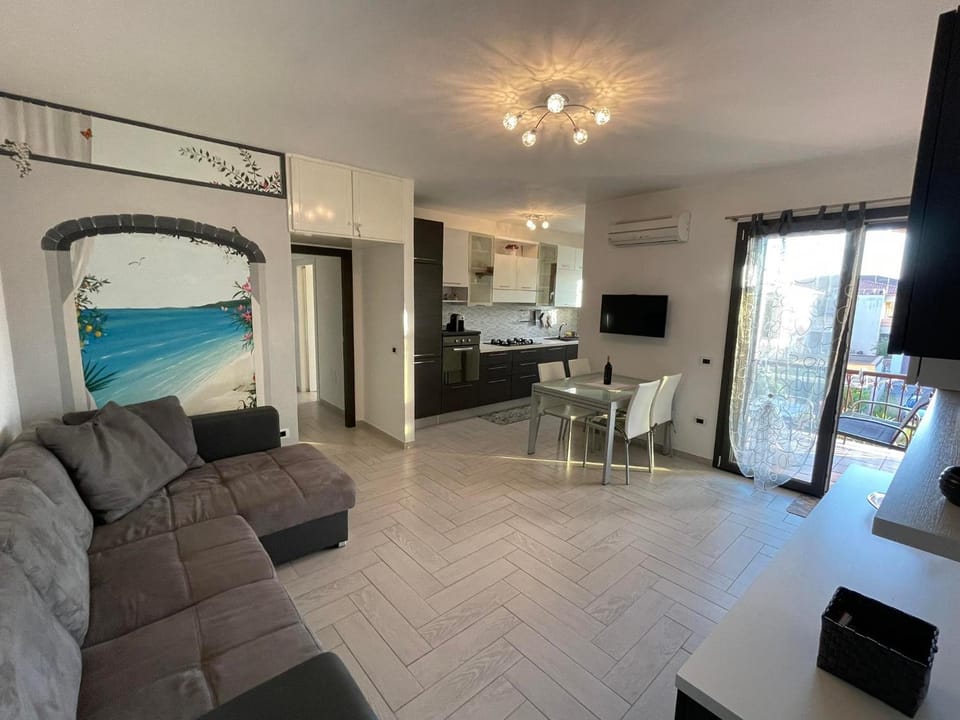 Communal lounge/ TV room, TV and multimedia, Kitchen or kitchenette, Living room, Seating area