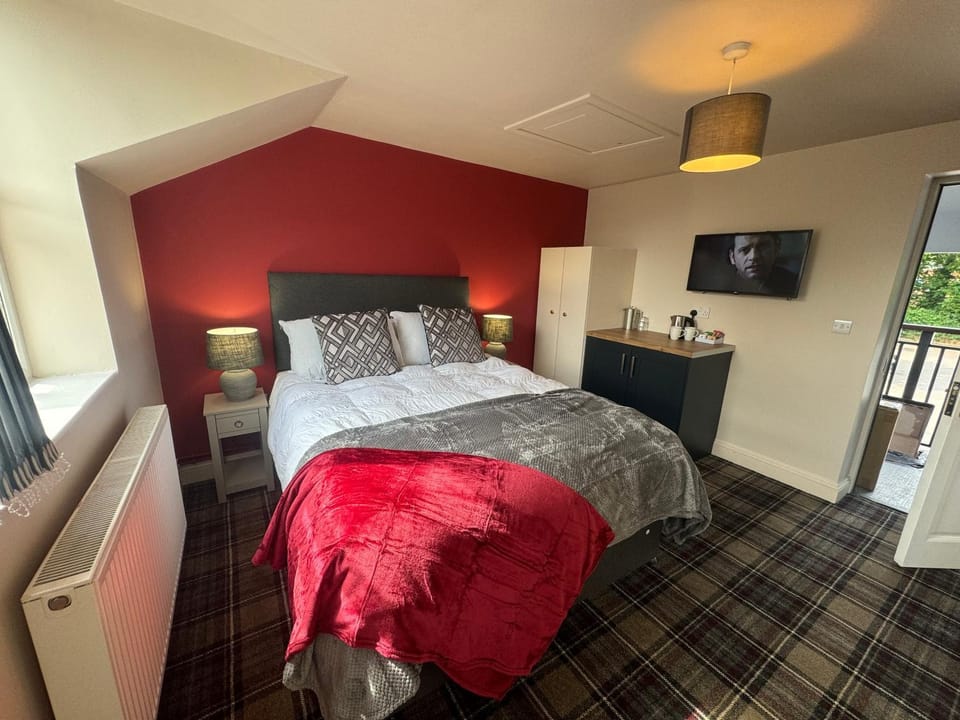 TV and multimedia, Kitchen or kitchenette, Bedroom