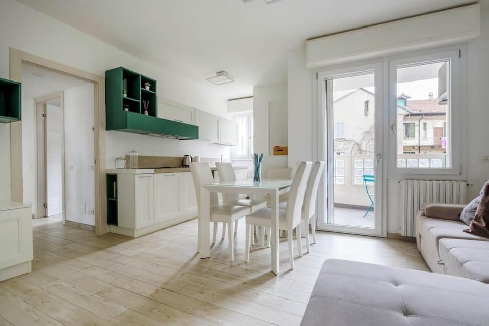Brand new 3 bedrooms apartment in Navigli area Apartment in Milan