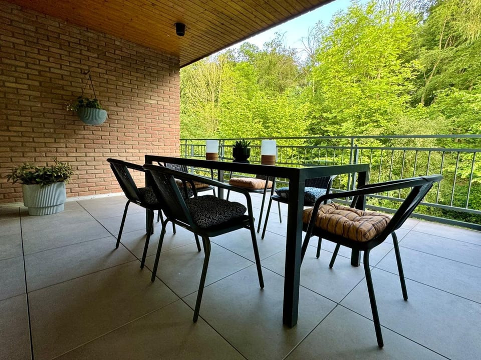 Day, View (from property/room), Balcony/Terrace, Seating area, Dining area