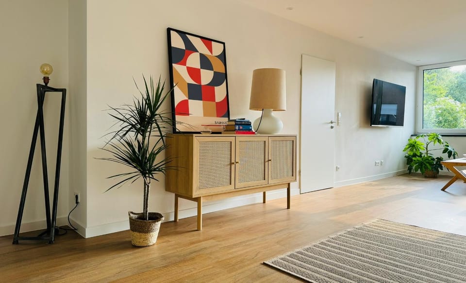 Communal lounge/ TV room, TV and multimedia, Evening entertainment