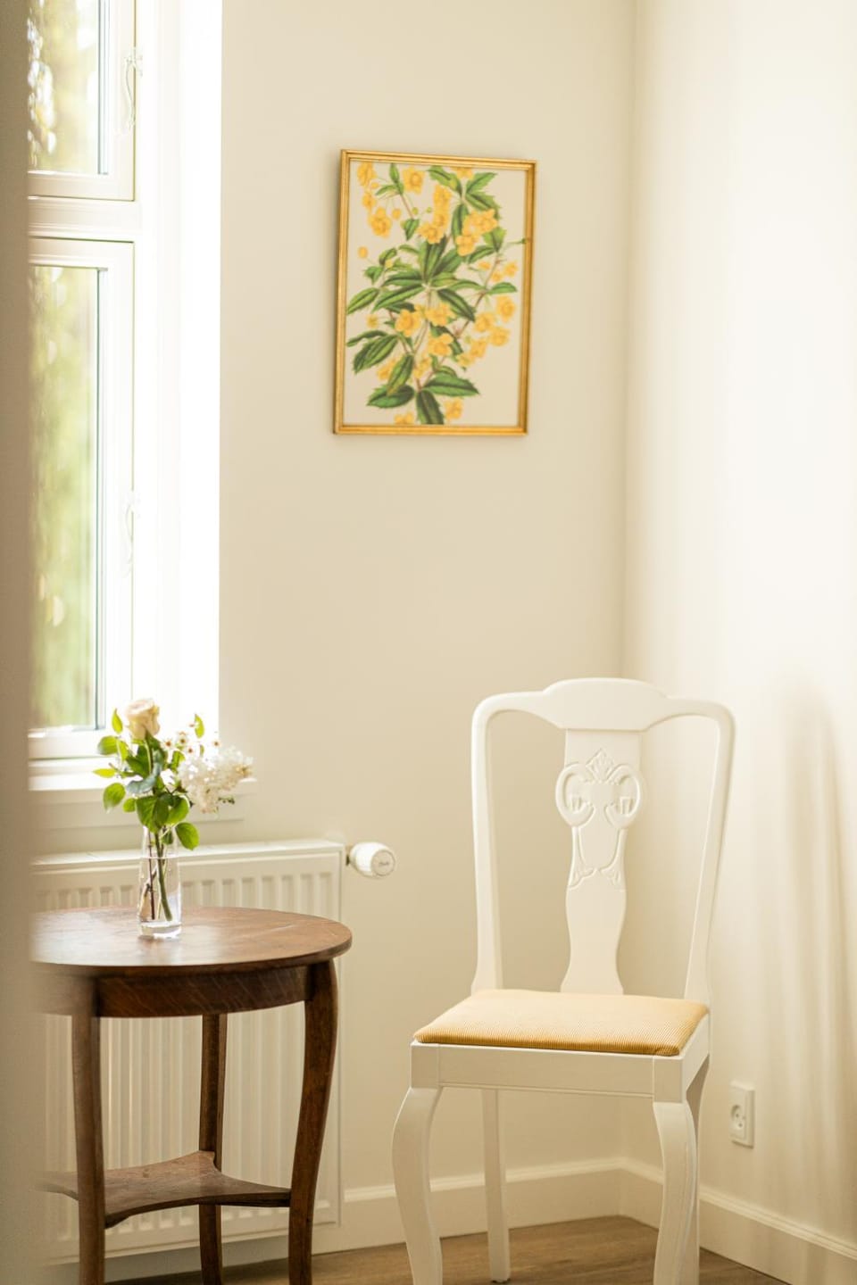 Seating area, Bedroom