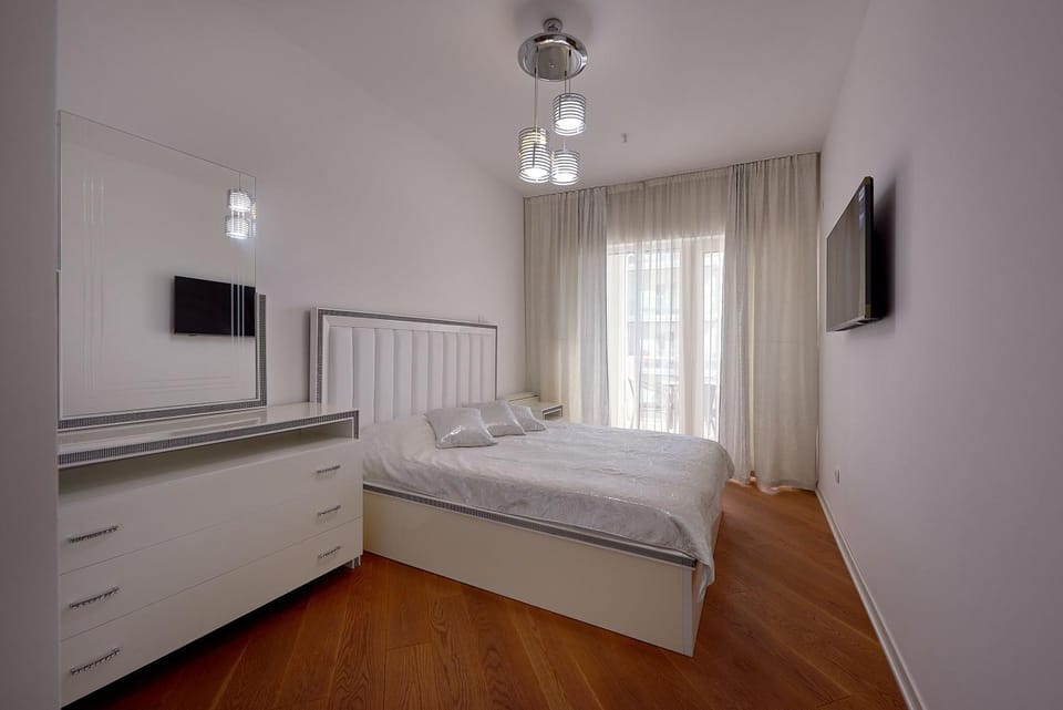 Relax on the first line in Budva Apartment in Budva