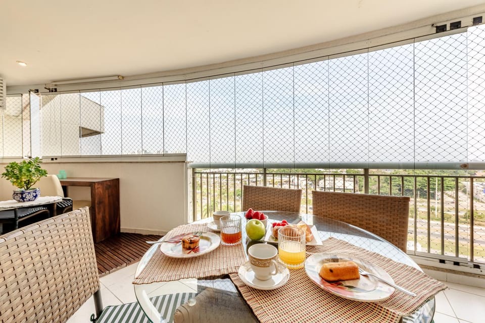 View (from property/room), Balcony/Terrace, Dining area