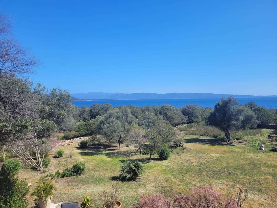 Maison accès direct plage corse du sud Villa in Coti-Chiavari