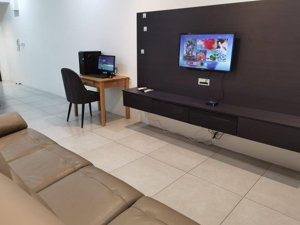 Meritus Premium Home Suite 8 Pax Apartment in Penang