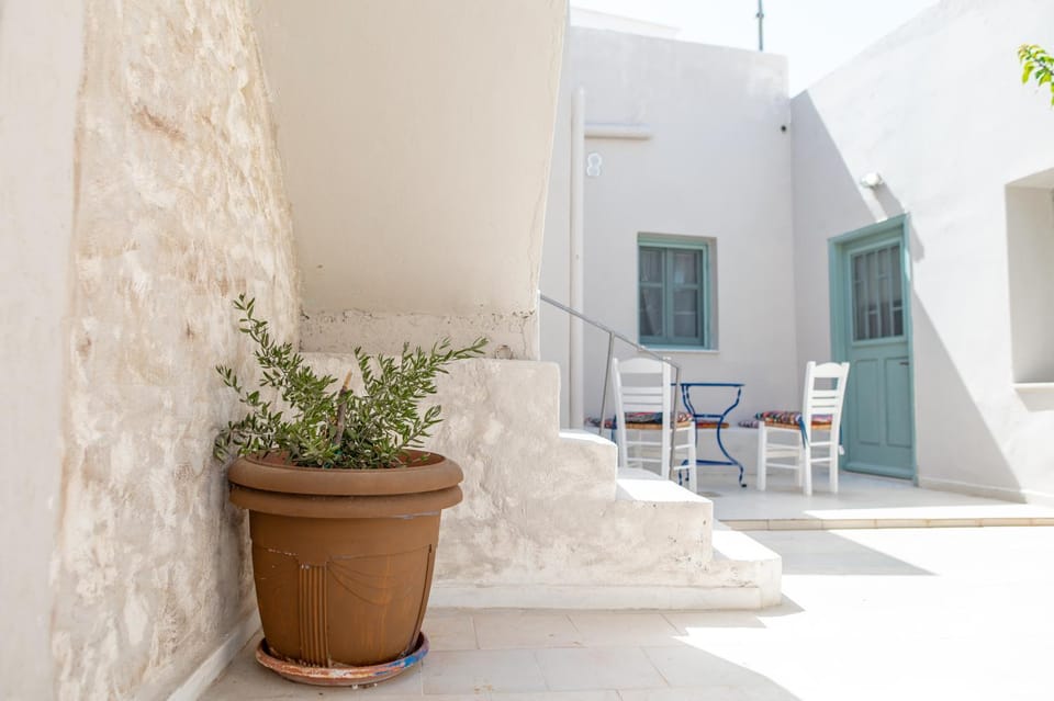 Balcony/Terrace, Inner courtyard view