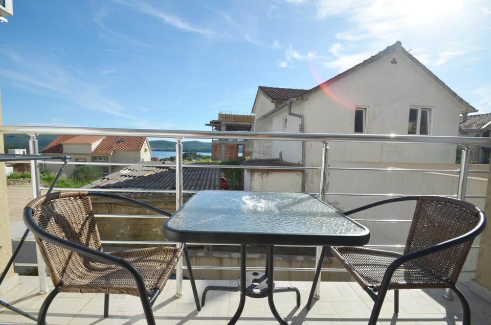 Patio, Sea view