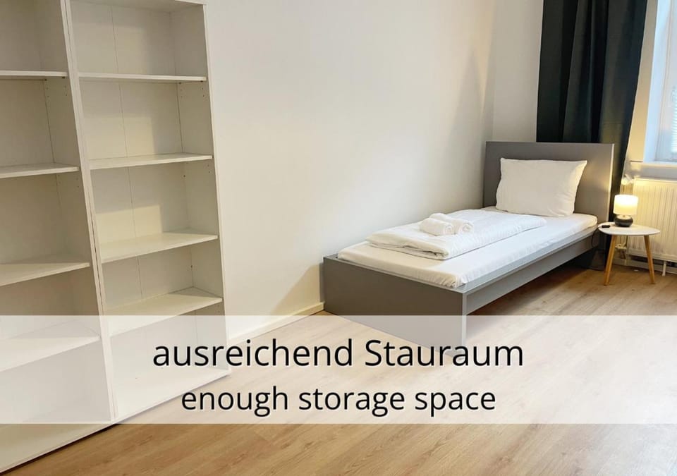 Bedroom, wardrobe
