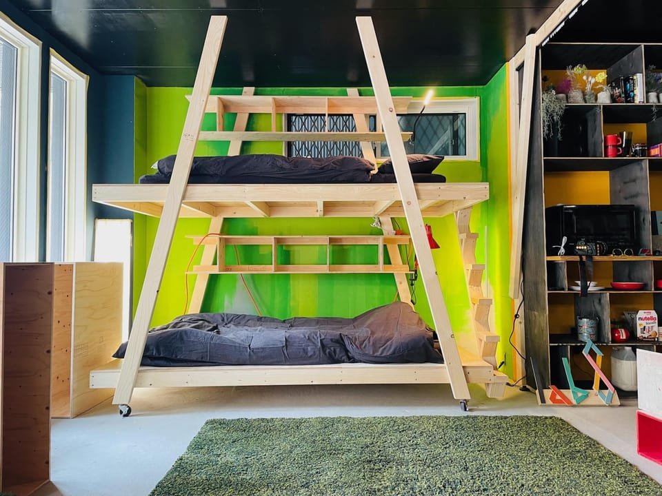 bunk bed