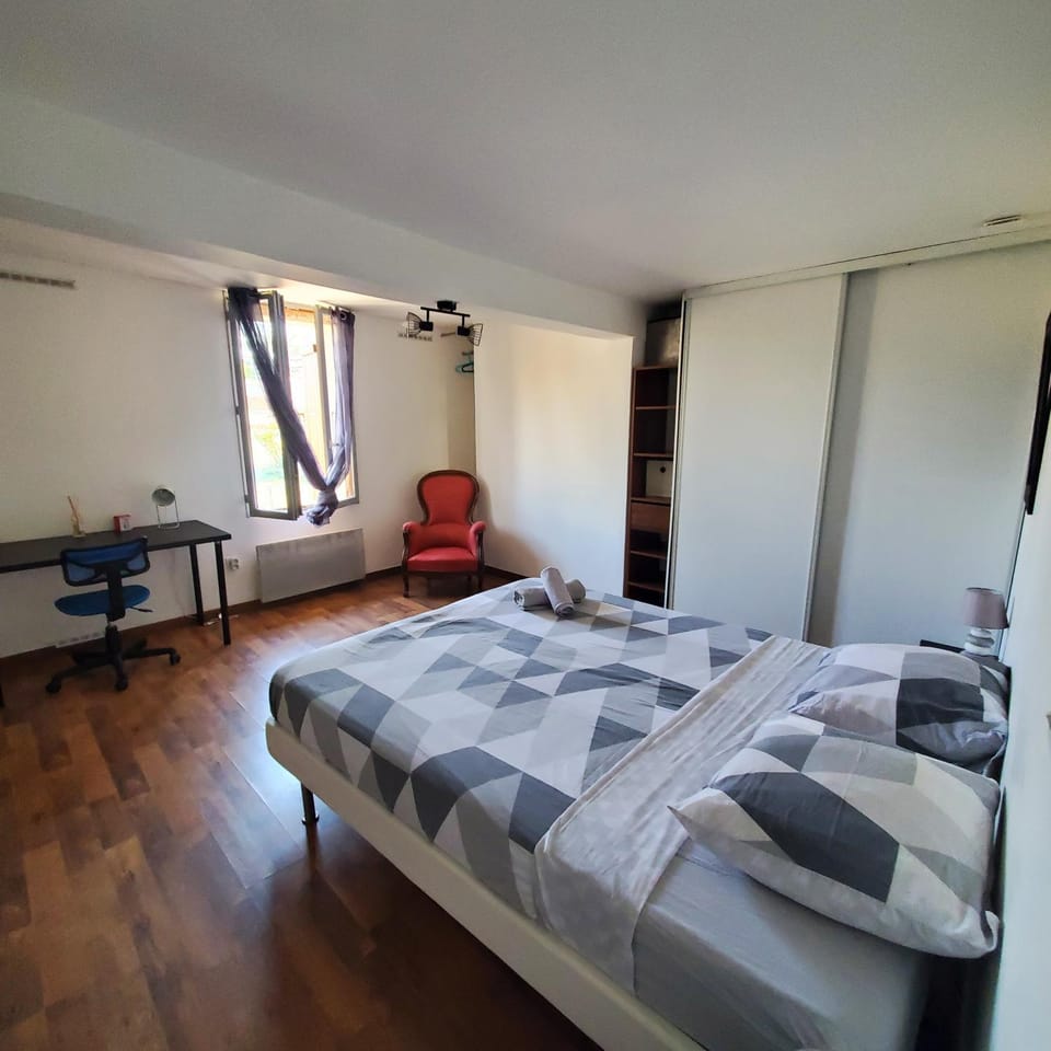 Idéales Chambres meublées pour formation et mission pro Hostel in Occitanie