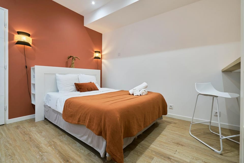 Bed, Photo of the whole room, Bedroom