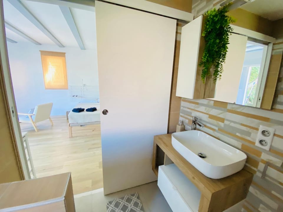 Studio Cosy, Rénové, Ecrin de calme & confort Apartment in Céret