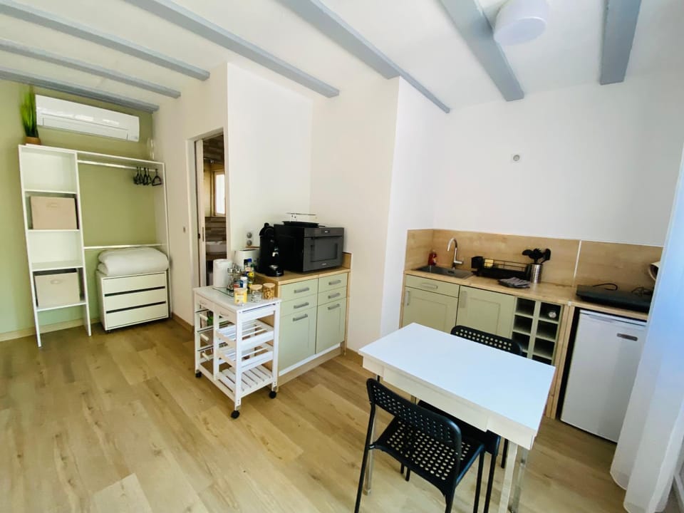 Studio Cosy, Rénové, Ecrin de calme & confort Apartment in Céret