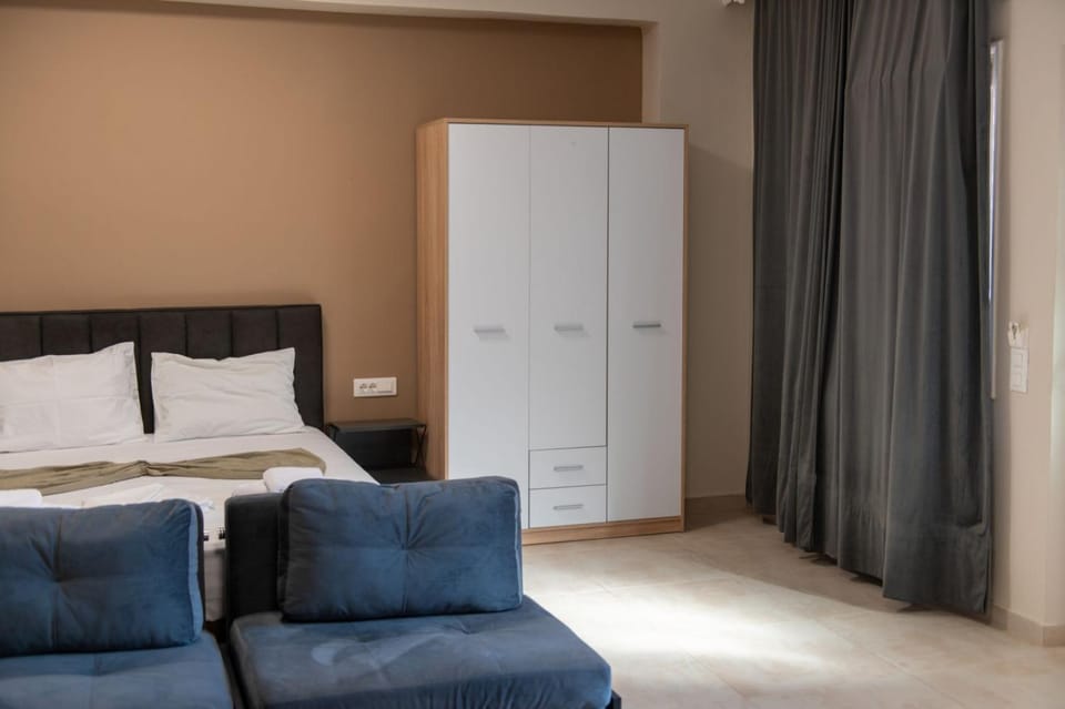 Perdika center rooms Apartment in Peloponnese, Western Greece and the Ionian