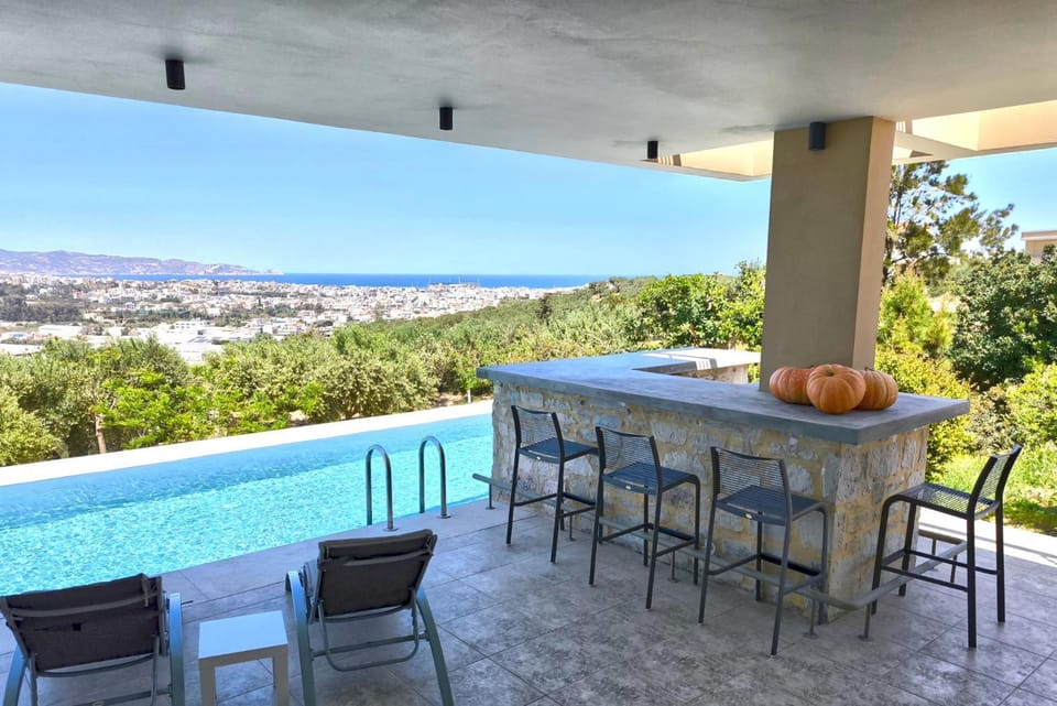 Villa Mirtylla luxury retreat w Pool, BBQ and Gym Villa in Heraklion