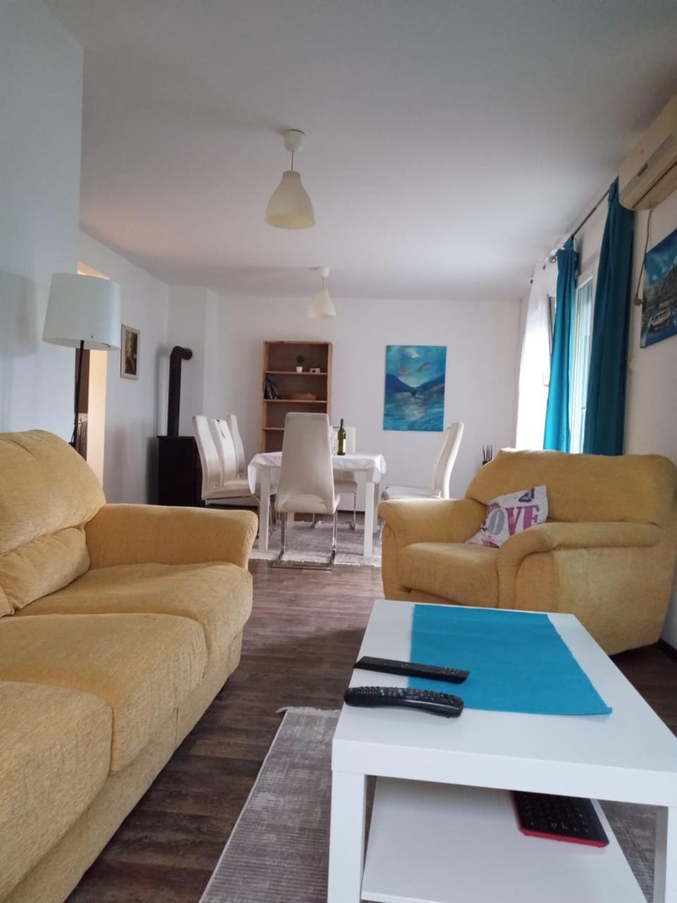 TV and multimedia, Living room, Seating area