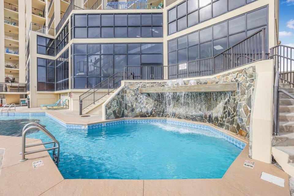 Phoenix II 2101-Amenities Galore Beachfront House in Orange Beach