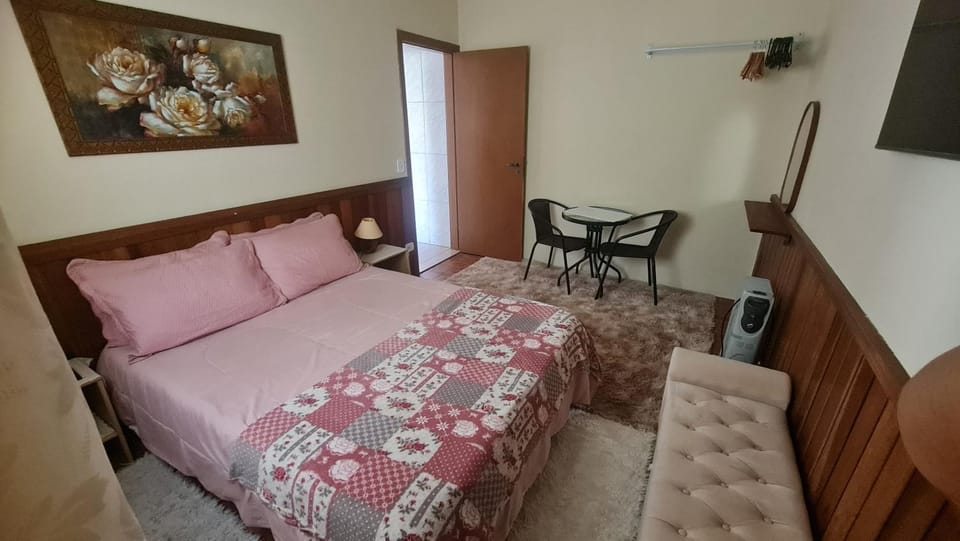 Casa Melmel aconchegante e espaçosa próxima ao centro comercial de Campos do jordão House in Campos do Jordão
