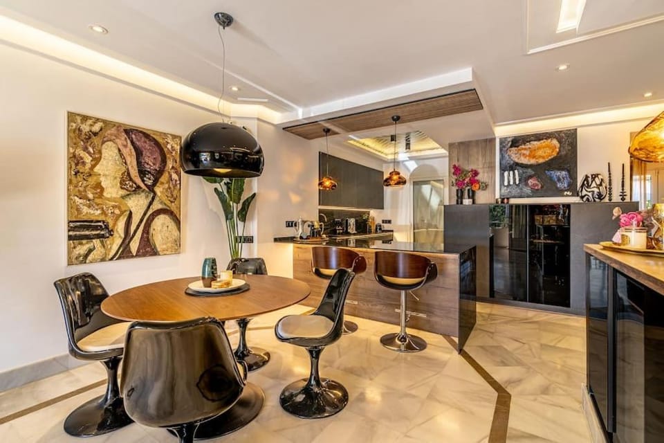 Seaside Azure Oasis I in Paseo del Mar Apartment in Andalusia