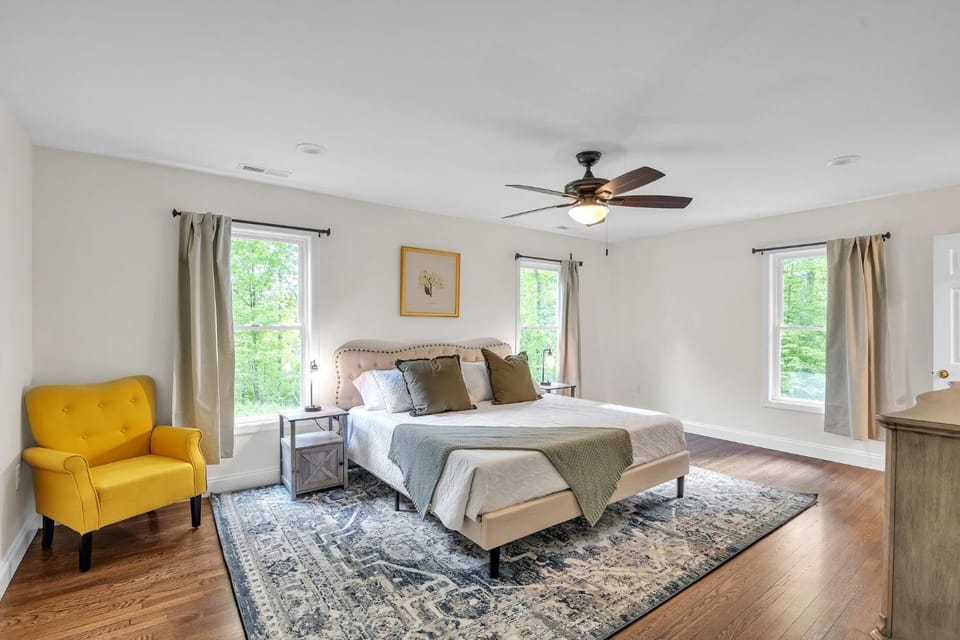 Woodhaven- Your Serene Countryside Escape farmhouse Farm Stay in Shenandoah Valley