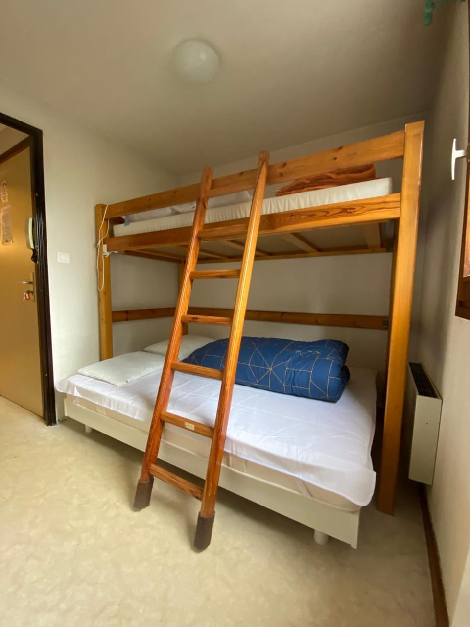 Bed, Bedroom, bunk bed
