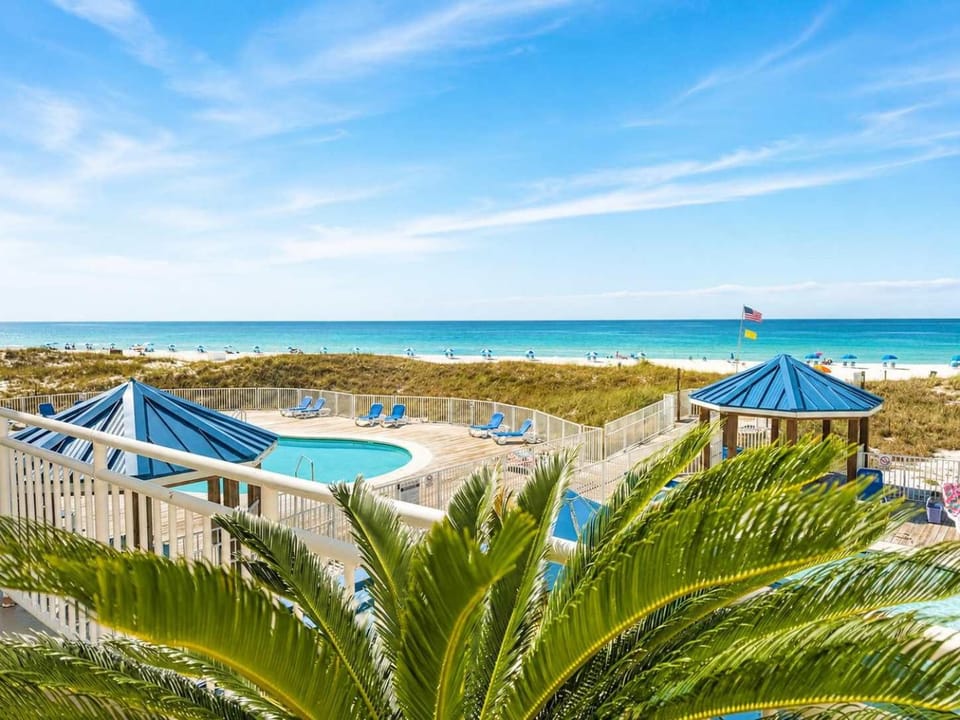 Sugar Beach153- 4 pools beachfront House in Orange Beach