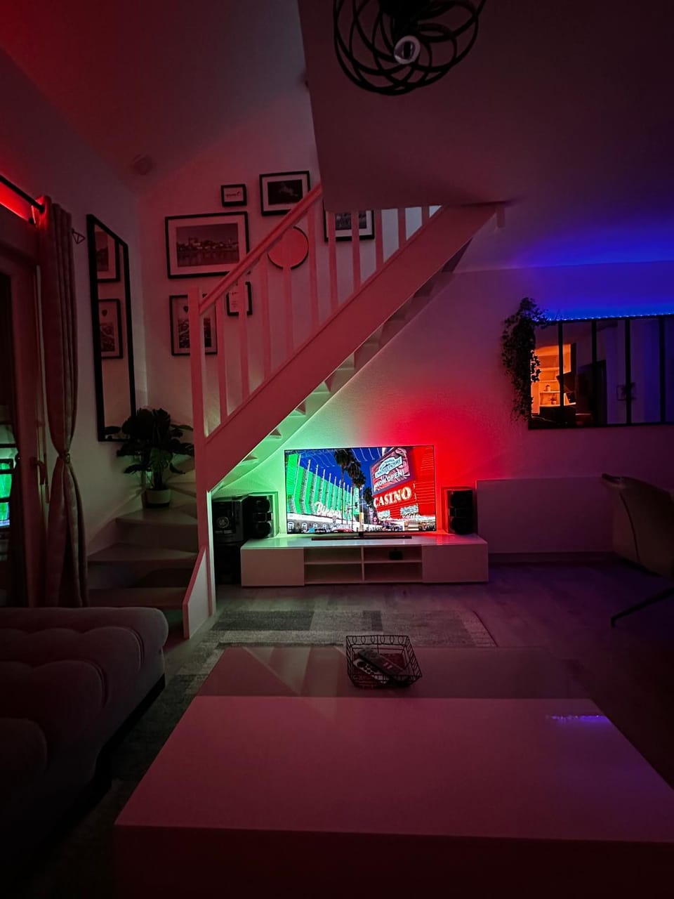 Communal lounge/ TV room, TV and multimedia, Evening entertainment