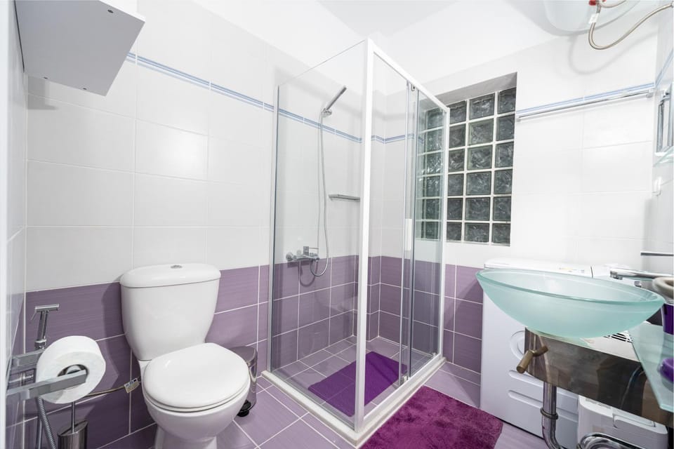 Shower, Toilet, Bathroom