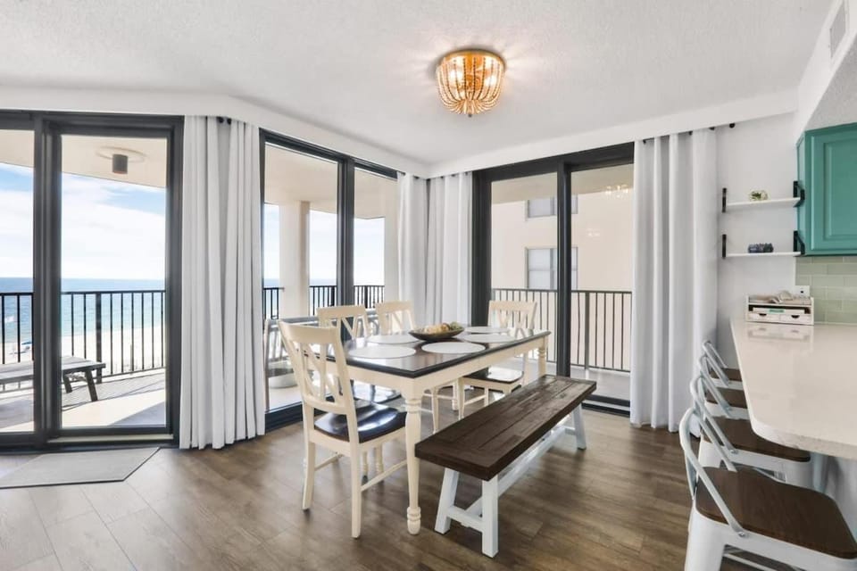 Phoenix III 3031 beachfront end-unit House in Orange Beach