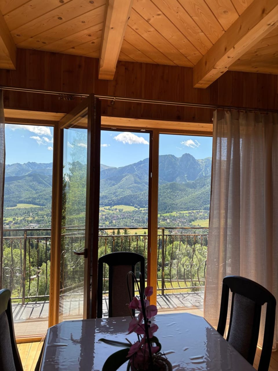 Domki u Ali Chalet in Zakopane
