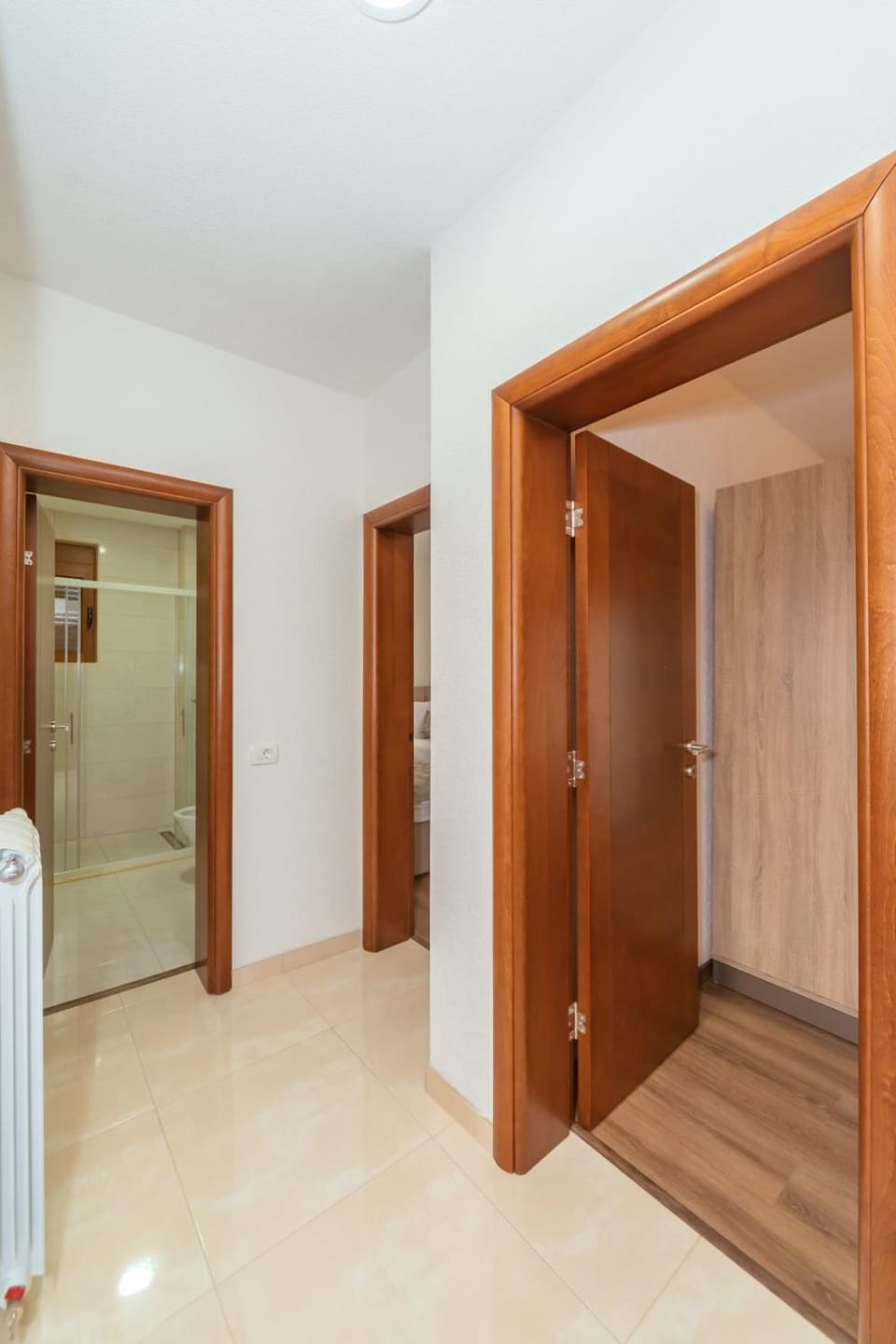 Shower, Bathroom, wardrobe