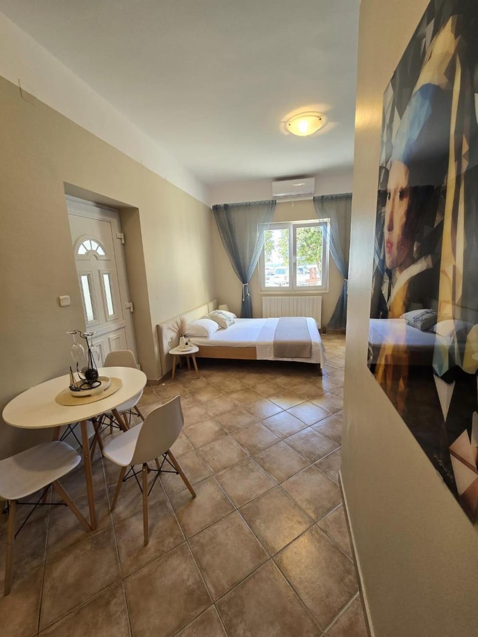 Seating area, Bedroom