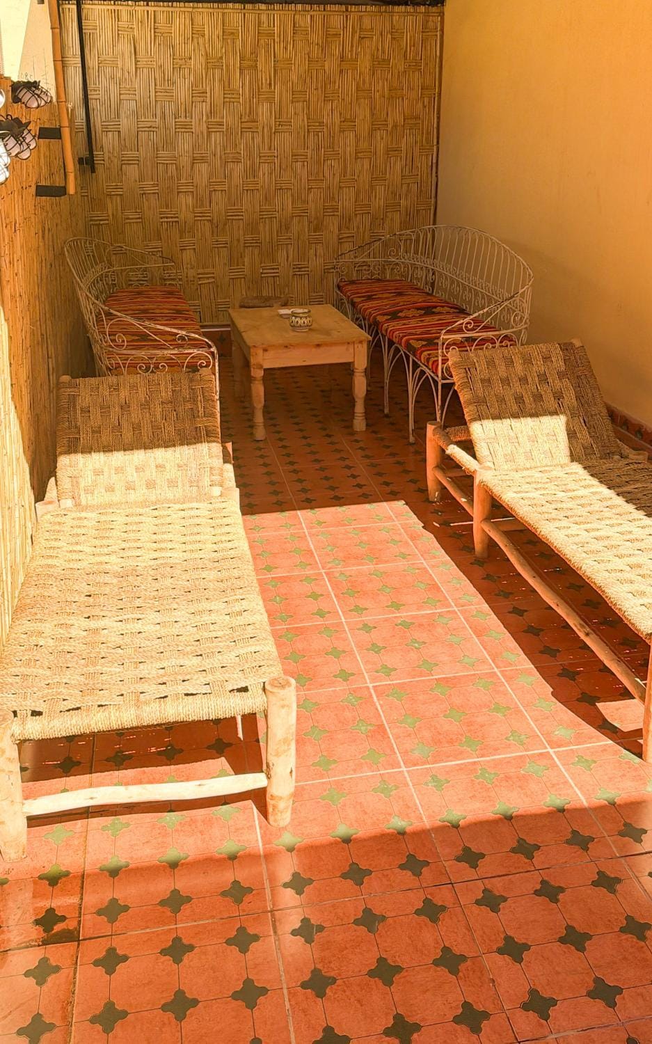 Seating area, sunbed
