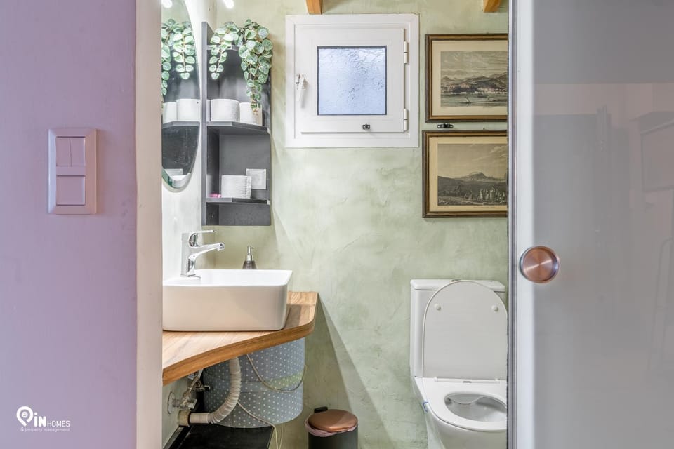 Rustic - Private Rooftop Garden & City View Studio in Egaleo-Athens Apartment in Piraeus Regional Unit, Greece