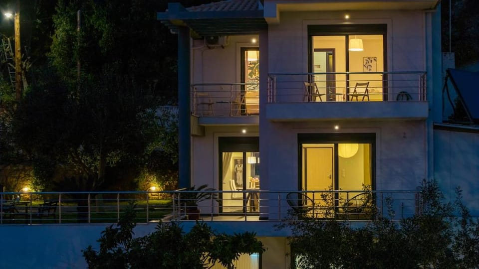 Property building, Night, View (from property/room), Balcony/Terrace