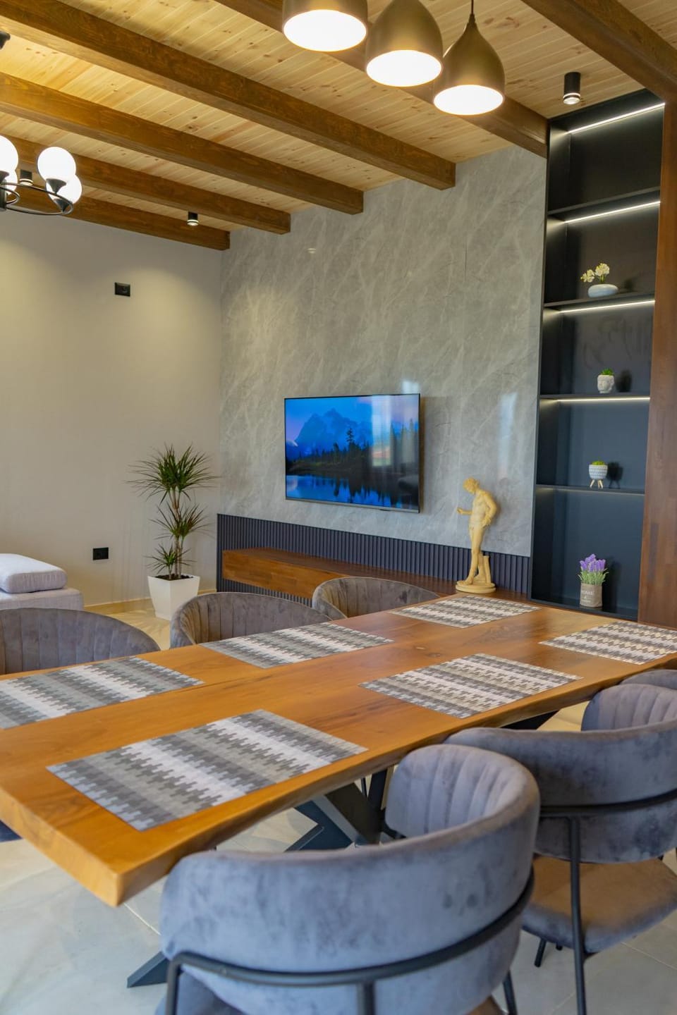 TV and multimedia, Living room