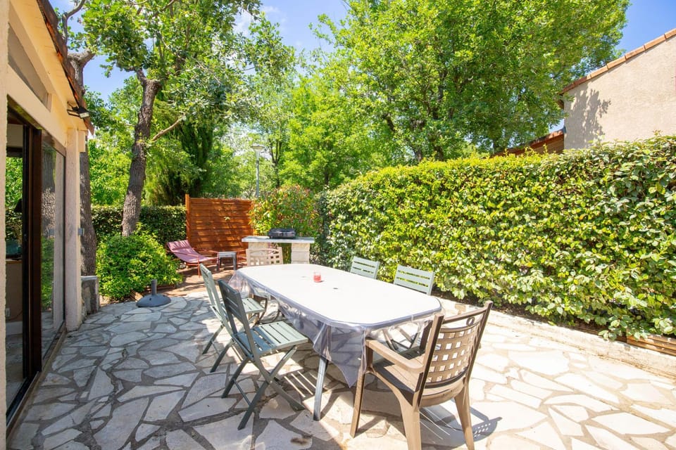 Secure House in domain 6-7 guests 30min from Cannes House in French Riviera