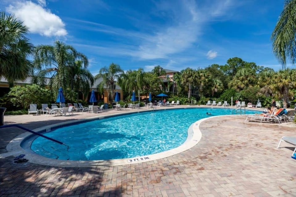 Third floor unit in Bahama Bay House in Four Corners