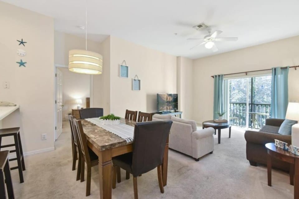 Third floor unit in Bahama Bay House in Four Corners