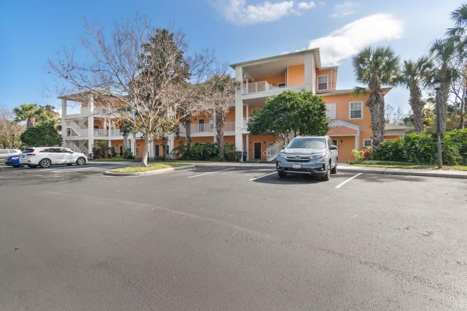 Bahama Bay beautiful upgraded huge unit House in Four Corners