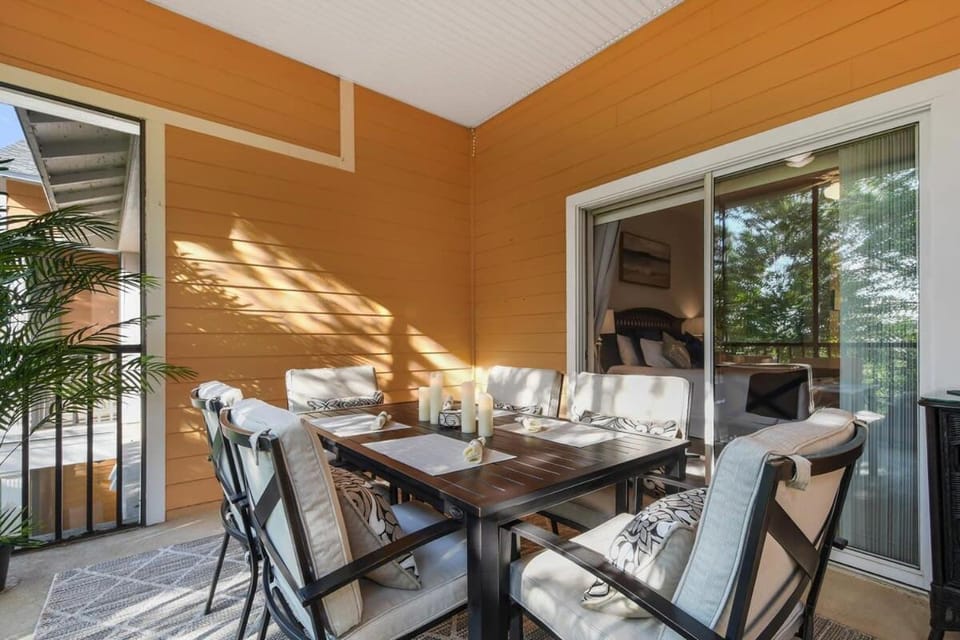 Bahama Bay Superb modern condo Harry Potter House in Four Corners