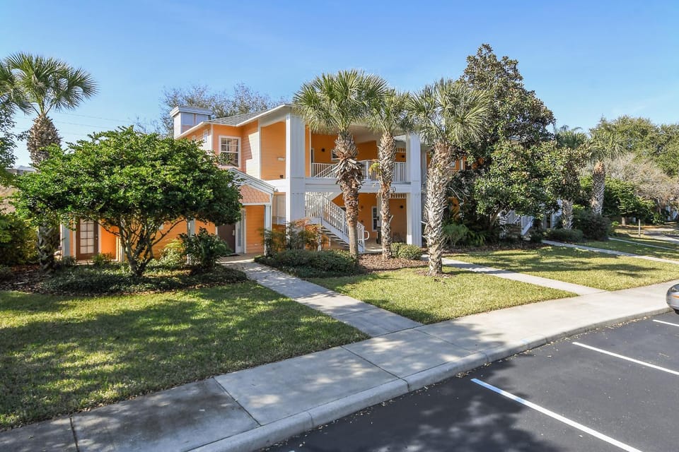 Bahama Bay New Modern 2 Bedroom patio sleep 6 House in Four Corners