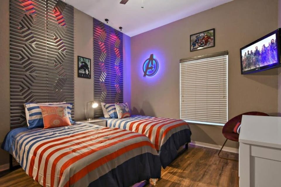 Bahama Bay amazing condo with Avengers room House in Four Corners