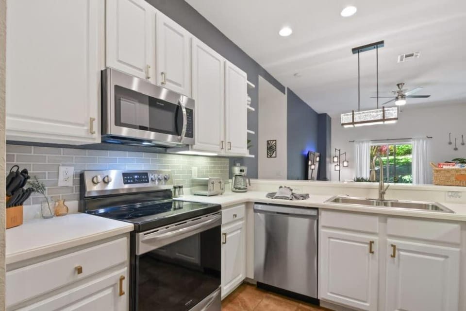 Bahama Bay amazing condo with Avengers room House in Four Corners
