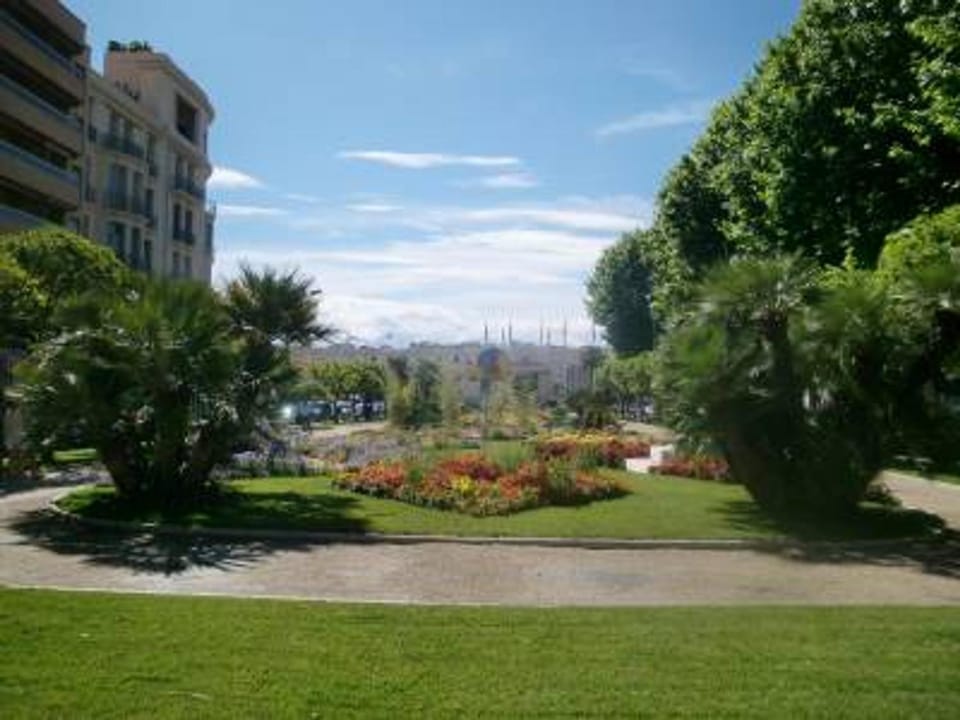 **2P Calme Climatisé, Terrasse, Centre Menton, Proche Plages et Commerces** Apartment in Menton