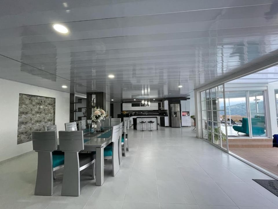 Living room, Dining area, kitchen