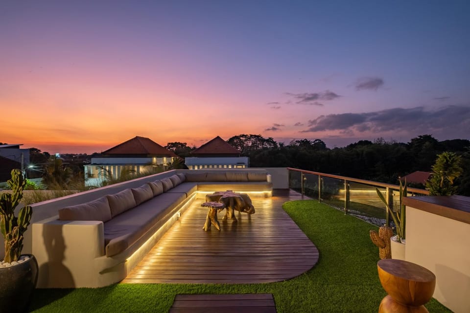 Patio, Seating area